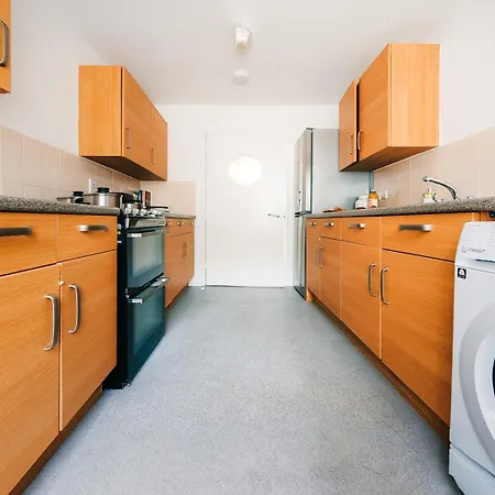 2 Bedroom Apartment Near London Bridge With A Garden Exterior photo