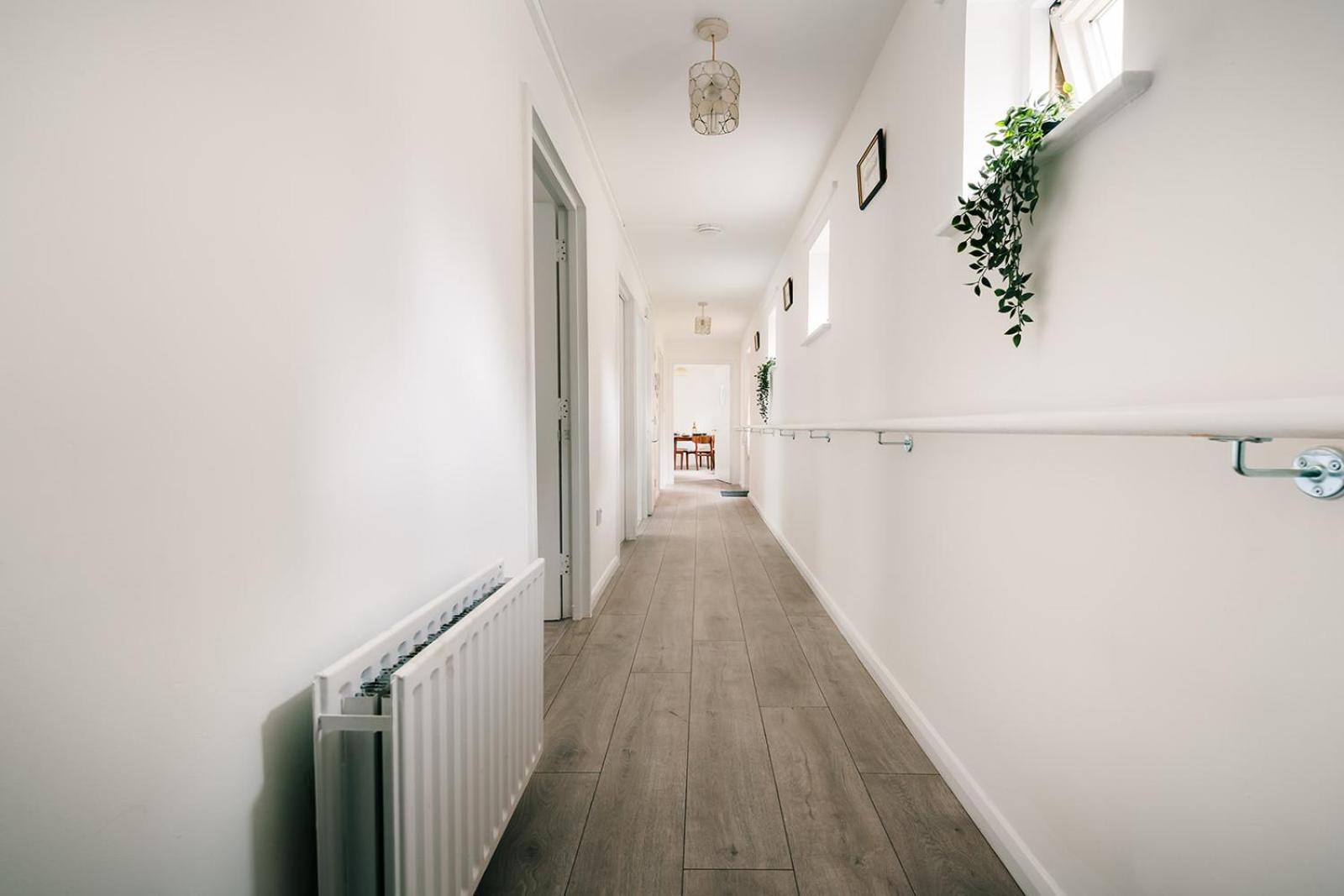 2 Bedroom Near Bridge With A Garden Апартаменты *